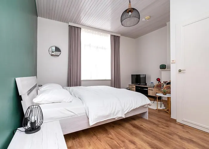 Frühstückspension De Zonnetuin 4*